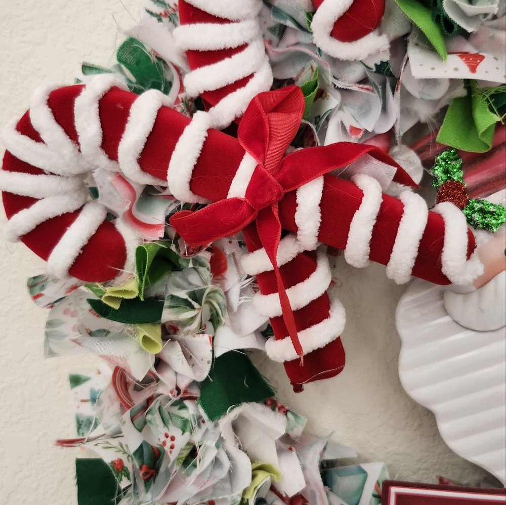 12" Christmas Rag Wreath Santa Face & Candy Canes with Green Lights - Picture 6 of 9